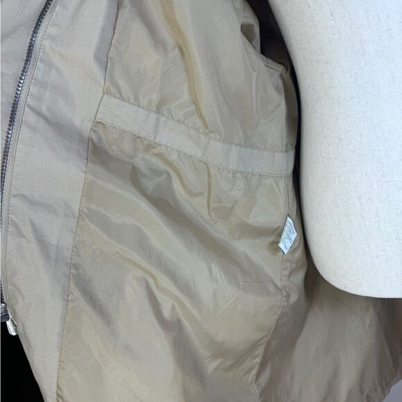 London Fog Classic Trench Coat Camel / Beige Color in Size Large - Picture 8 of 10